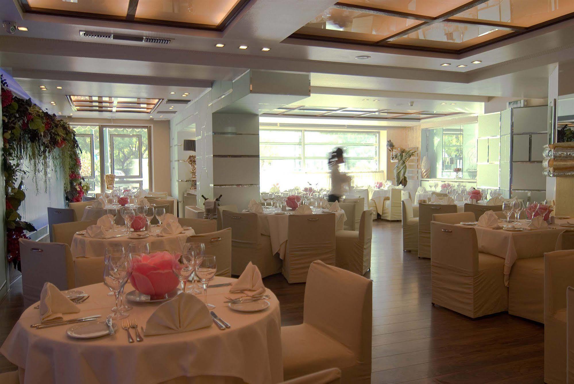 Otel The Athenian Callirhoe Exclusive Atina