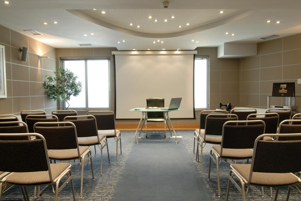 Otel The Athenian Callirhoe Exclusive Atina